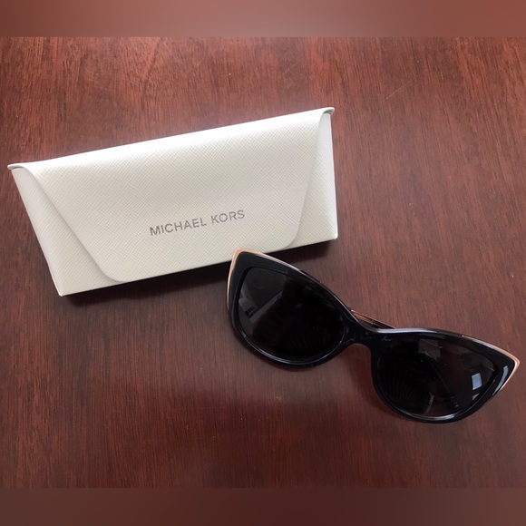 Michael Kors Sunglasses and Case - Picture 1 of 4